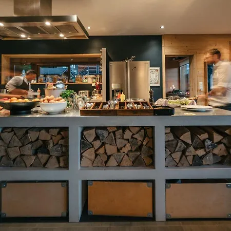 Les Mazots Du Clos מלון 5*