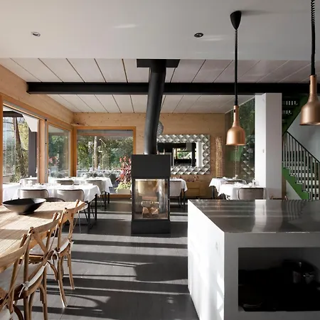 Les Mazots Du Clos מלון