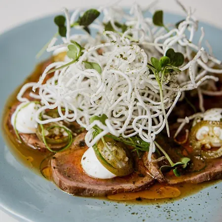 Les Mazots Du Clos מלון 5*