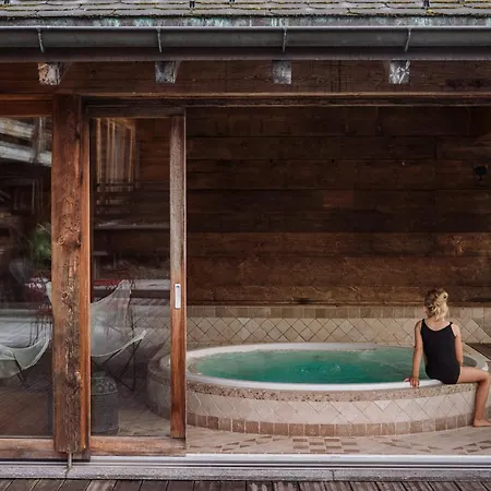 Les Mazots Du Clos Hotel 5*