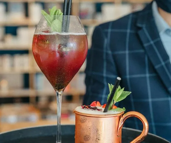 호텔 Les Mazots Du Clos 5*