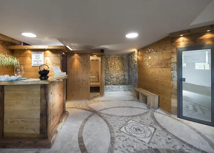 Hotel Les Mazots Du Clos 5*